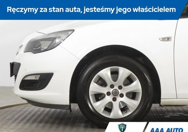 Opel Astra cena 30000 przebieg: 175786, rok produkcji 2014 z Tarnobrzeg małe 211